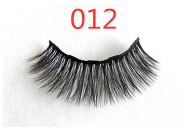 A Pair Of False Eyelashes With Magnets In Fashion - Urban Mart