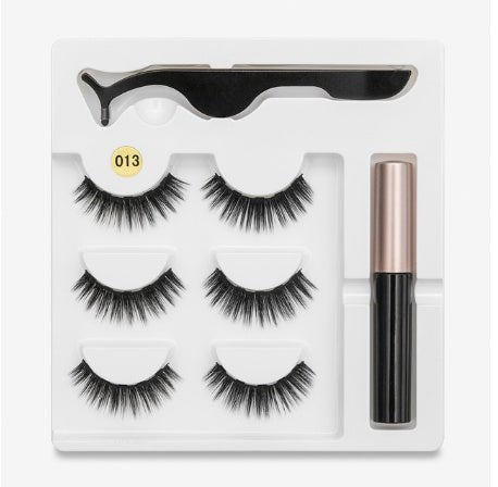 A Pair Of False Eyelashes With Magnets In Fashion - Urban Mart